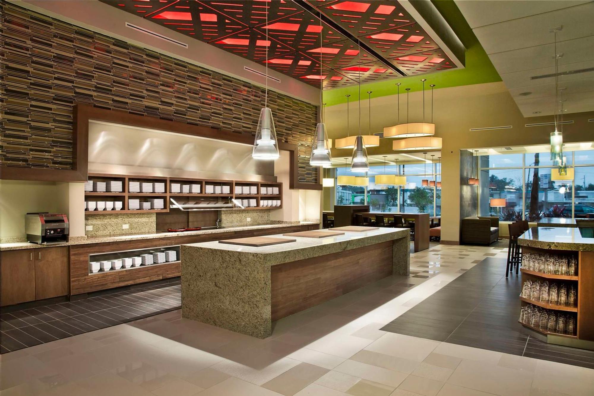 Hyatt Place Bayamon Bagian luar foto